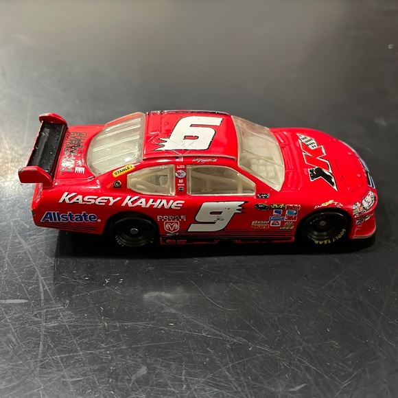 Collectible 2008 Kasey Kahne #9 Allstate Card Winners Circle 1:64 Scale Dodge - Picture 1 of 8
